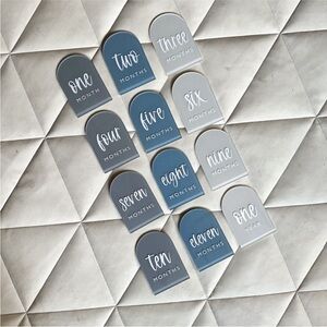 Crafty Brunette Co. 🇨🇦 • Acrylic Milestone Markers